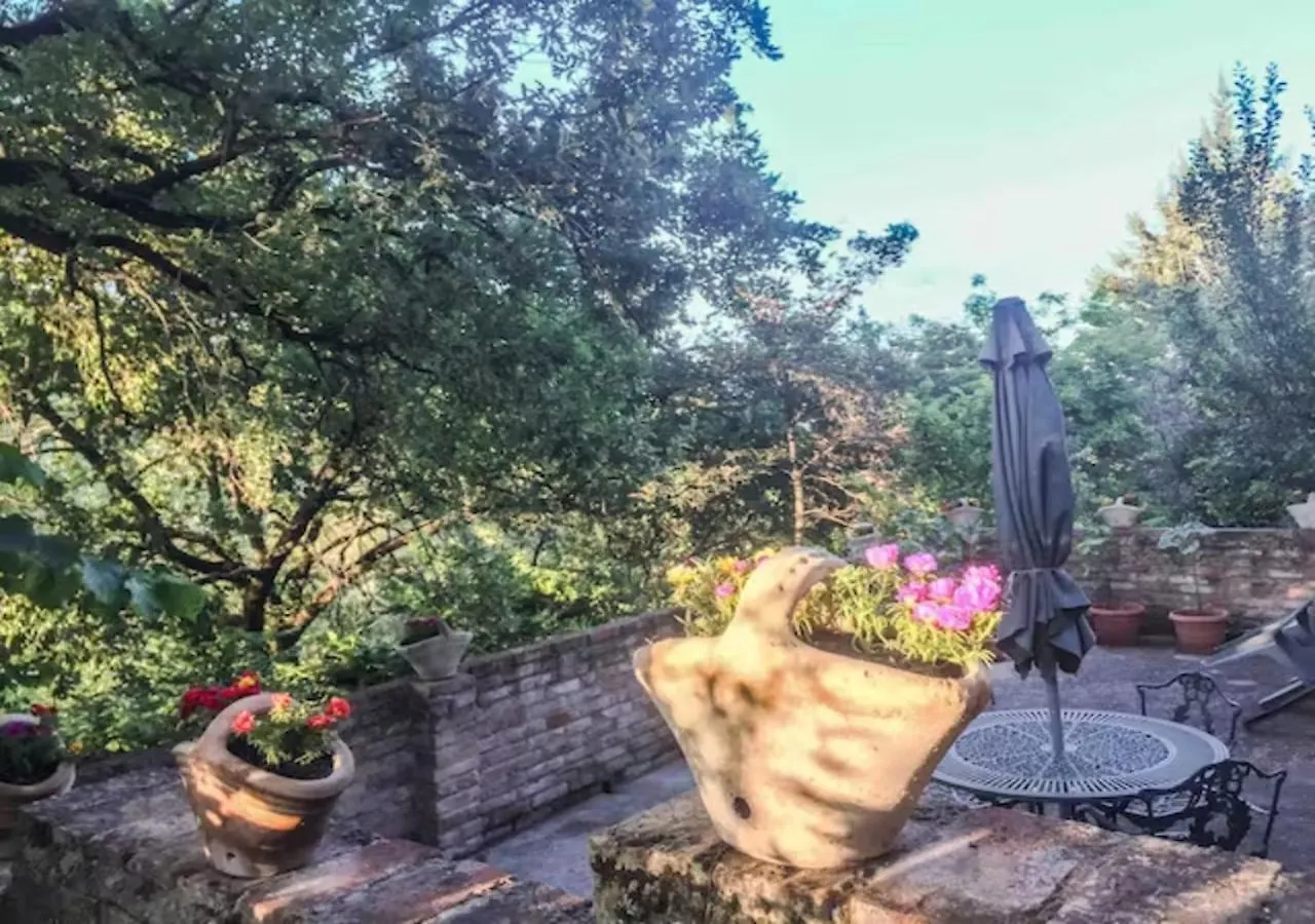 Villa Casa Indipendente con Giardino e Parcheggio Privato Perugia