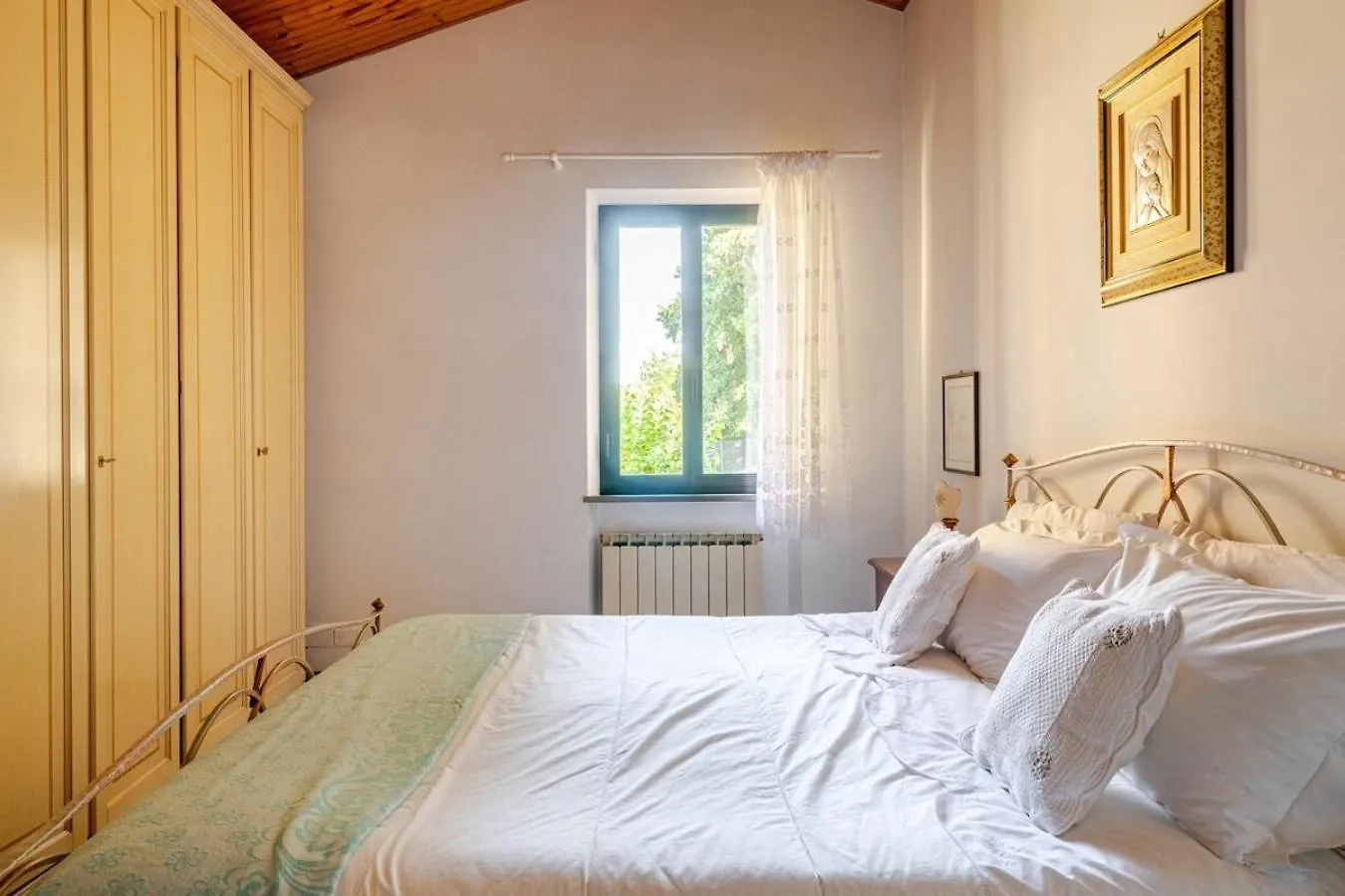 Villa Casa Indipendente con Giardino e Parcheggio Privato Perugia Italia